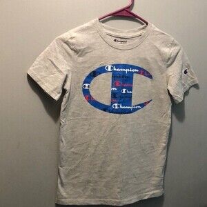 Champion Tshirt size medium boys